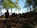 Un'altra sosta votiva con una Croce e un primitivo altare in sasso ("piazza Taula") : sdas16